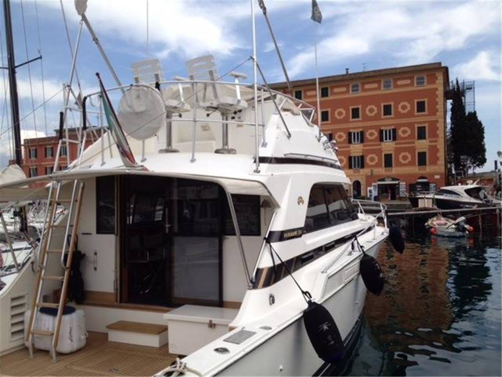Bertram 37