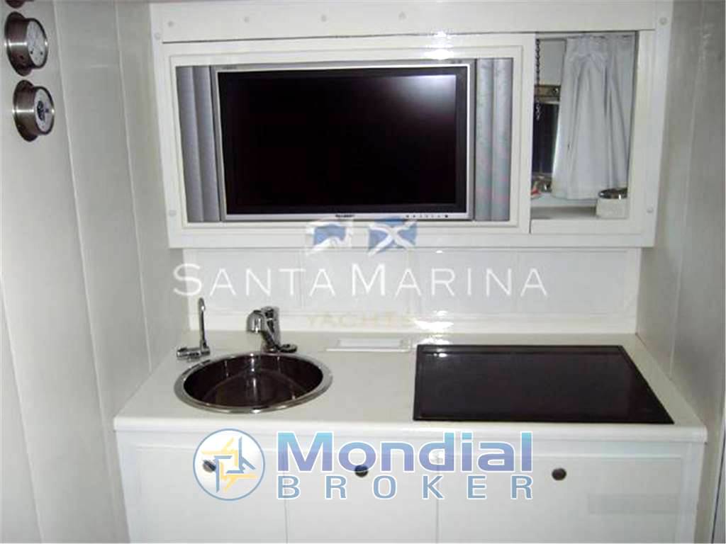 Magnum marine 53