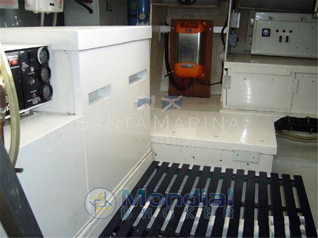 Magnum marine 53