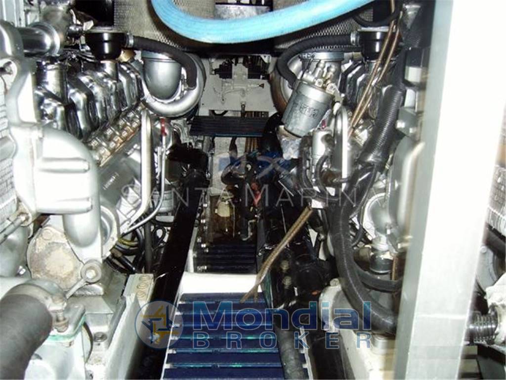 Magnum marine 53