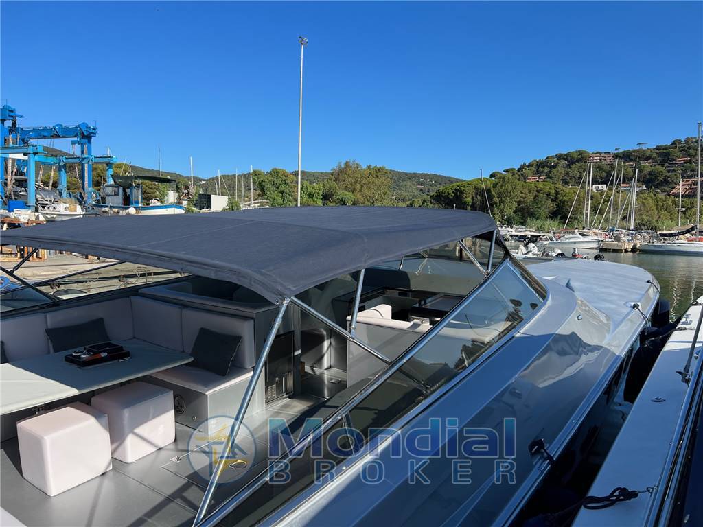 Magnum marine 63