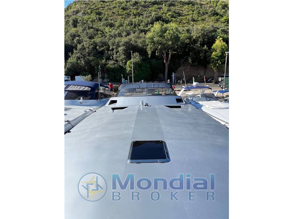 Magnum marine 63
