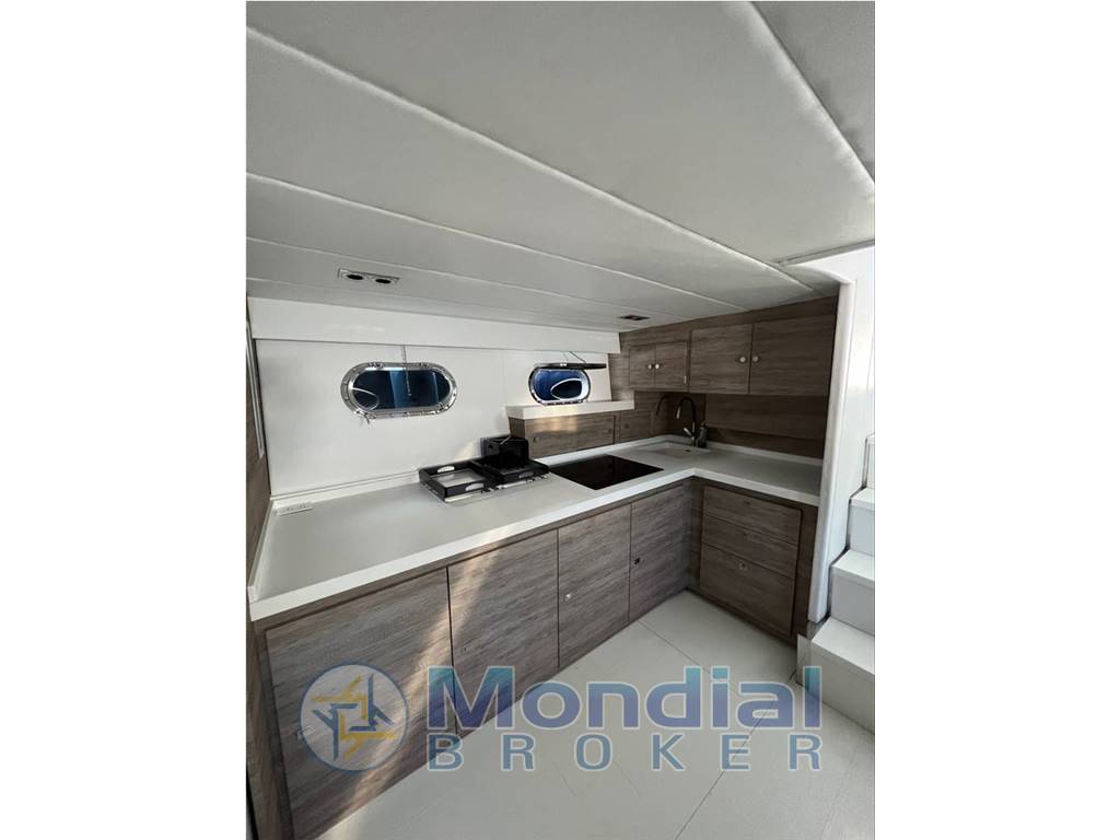 Magnum marine 63