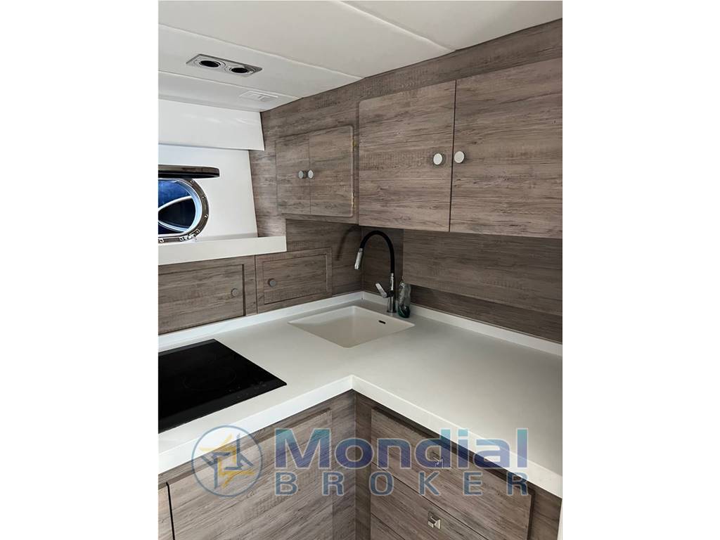 Magnum marine 63