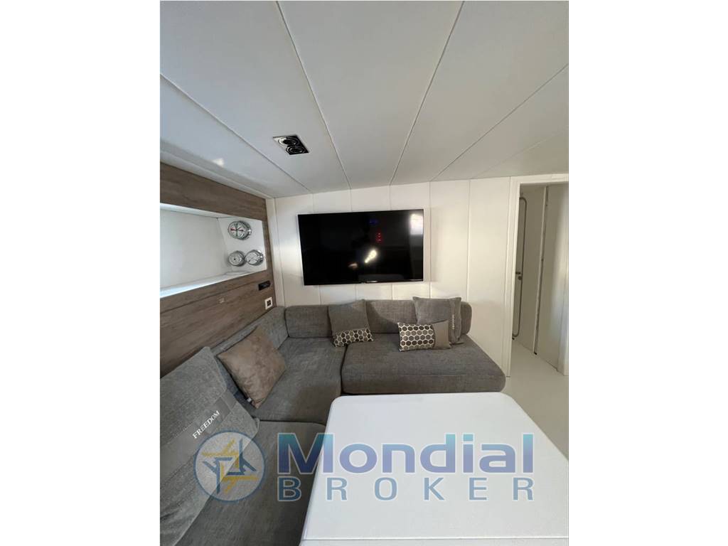 Magnum marine 63