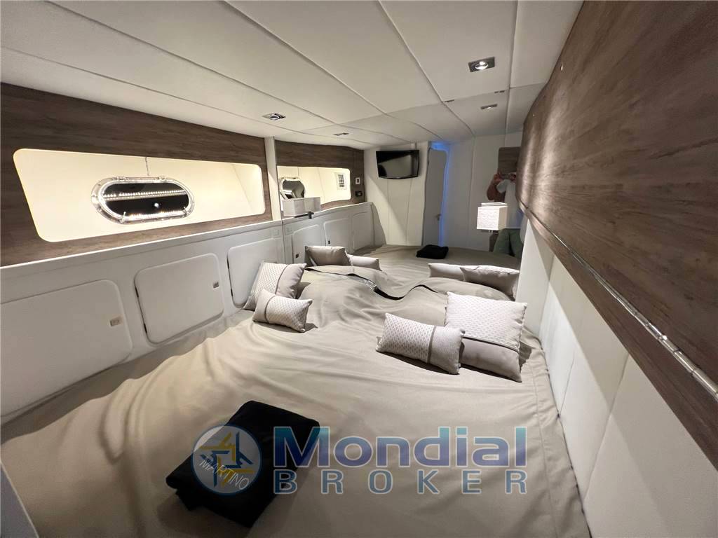 Magnum marine 63
