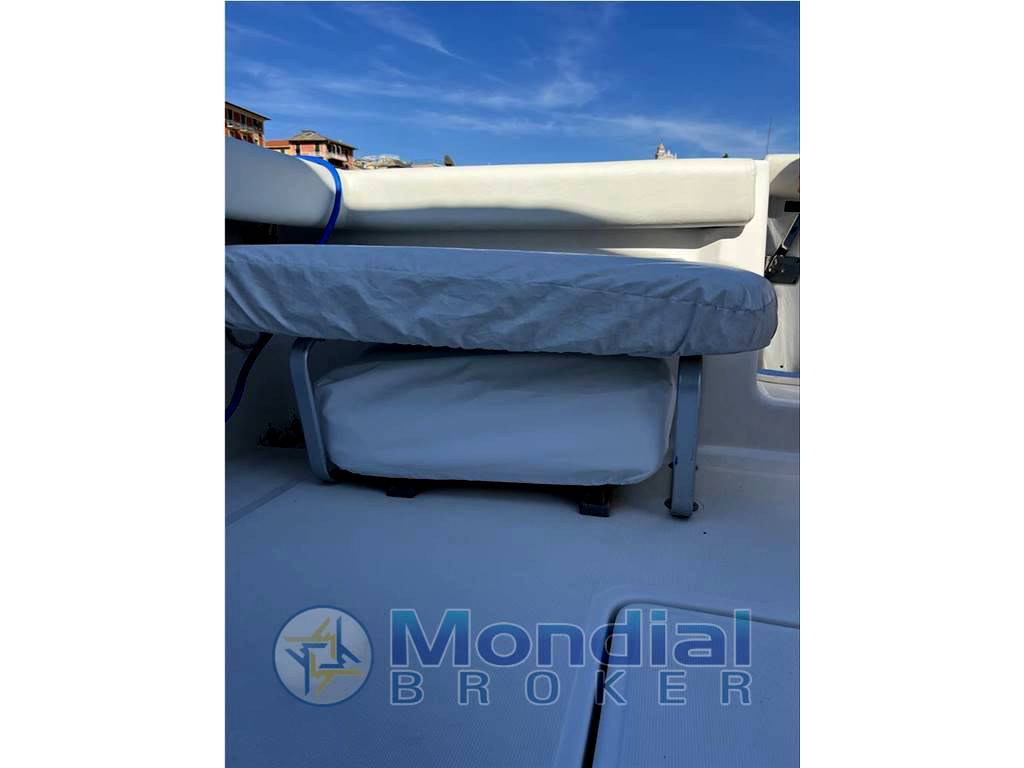Tiara yachts 2900 coronet