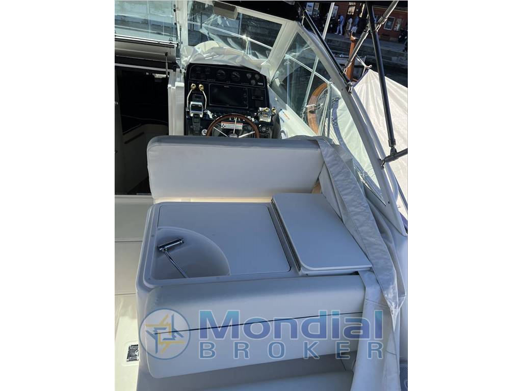 Tiara yachts 2900 coronet