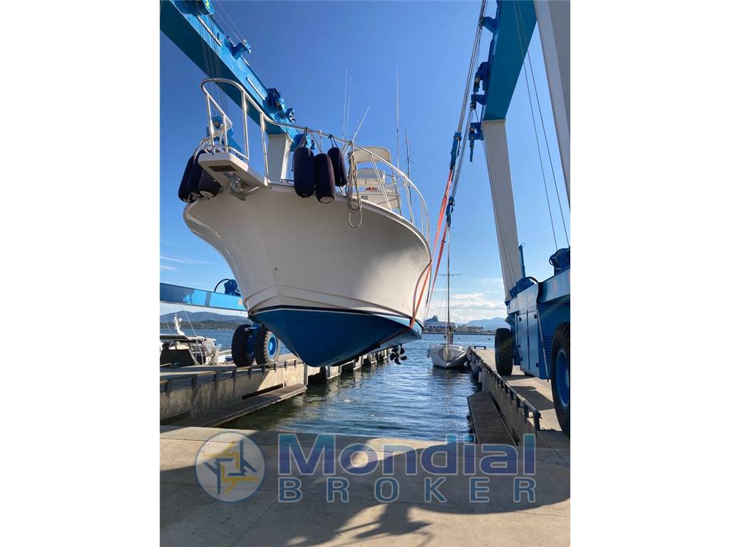Cabo yachts 45 express