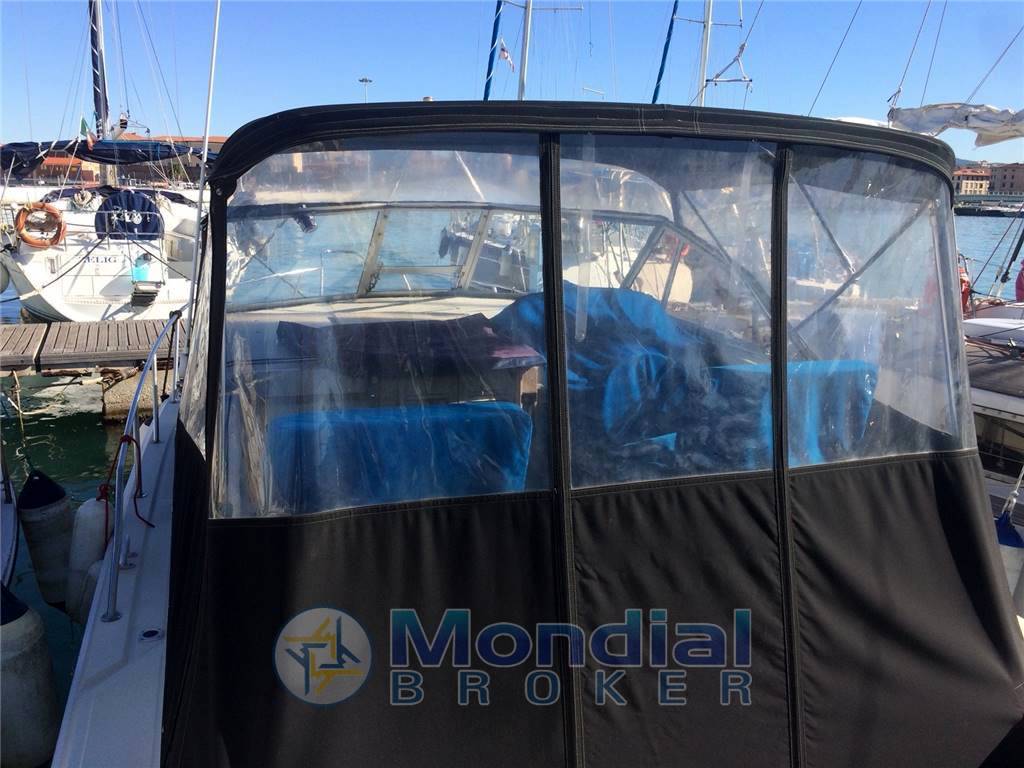Boston whaler 27 full cabin