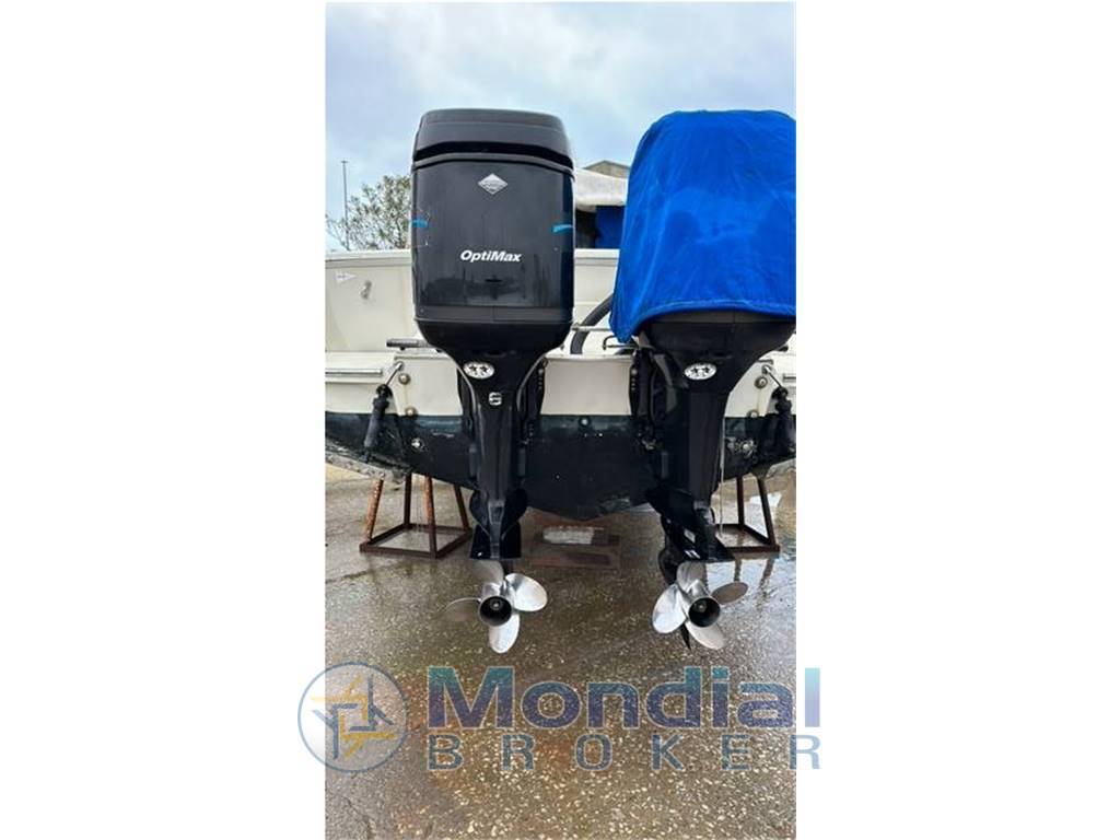 Boston whaler 27 full cabin
