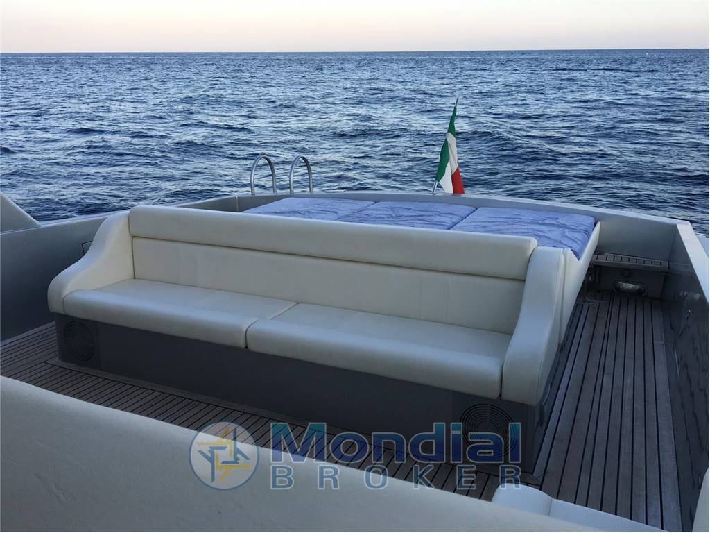 Magnum marine 53