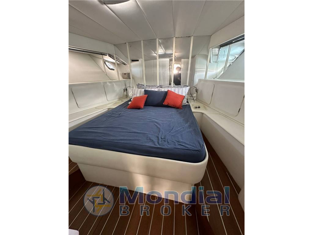 Magnum marine 53