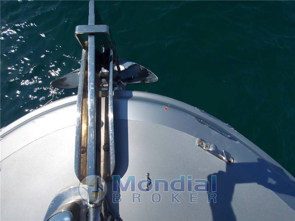 Magnum marine 44