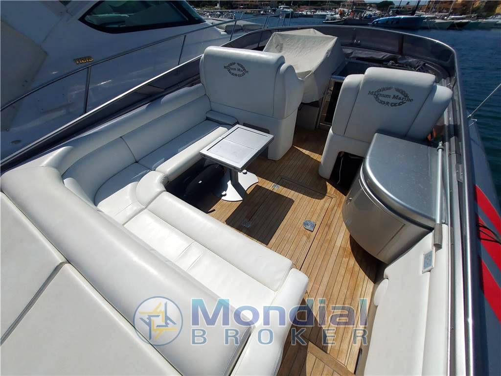 Magnum marine 44