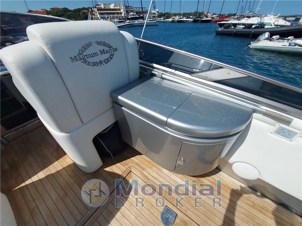 Magnum marine 44