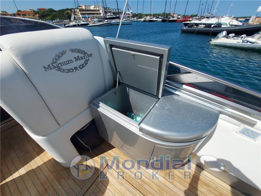 Magnum marine 44