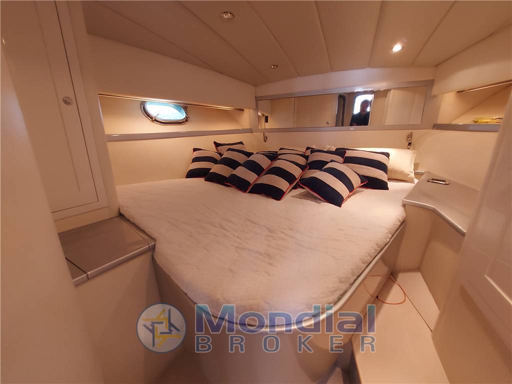 Magnum marine 44