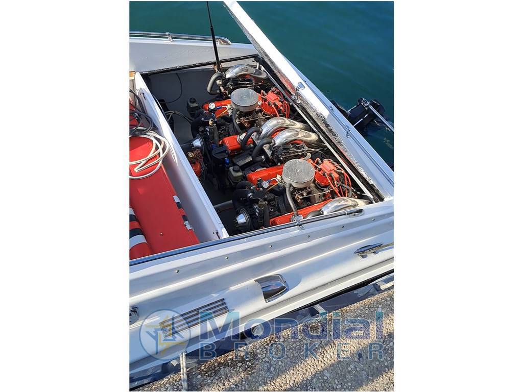 Magnum marine 27 sport sedan