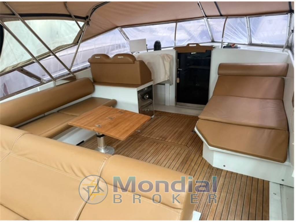 Magnum marine 38
