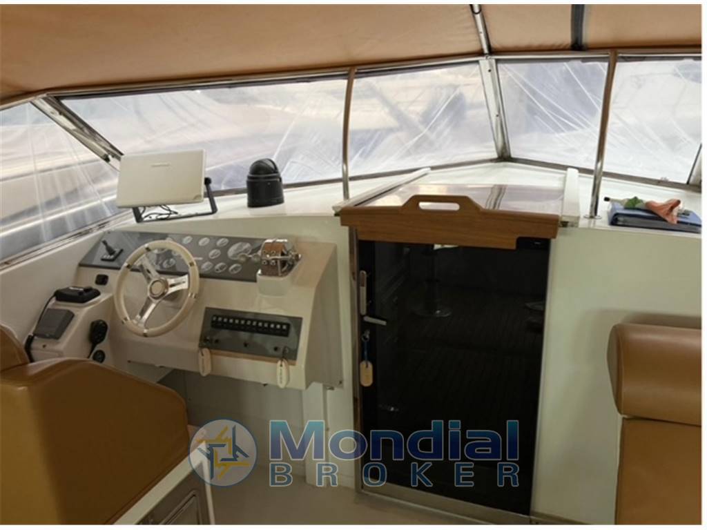 Magnum marine 38