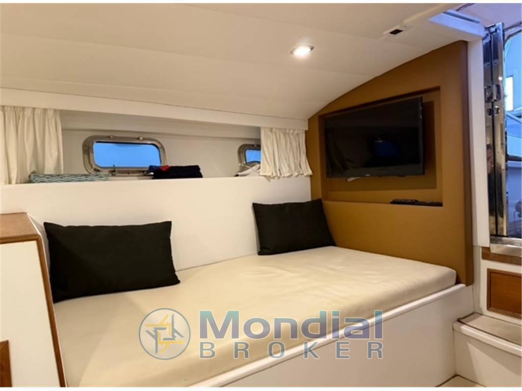 Magnum marine 38