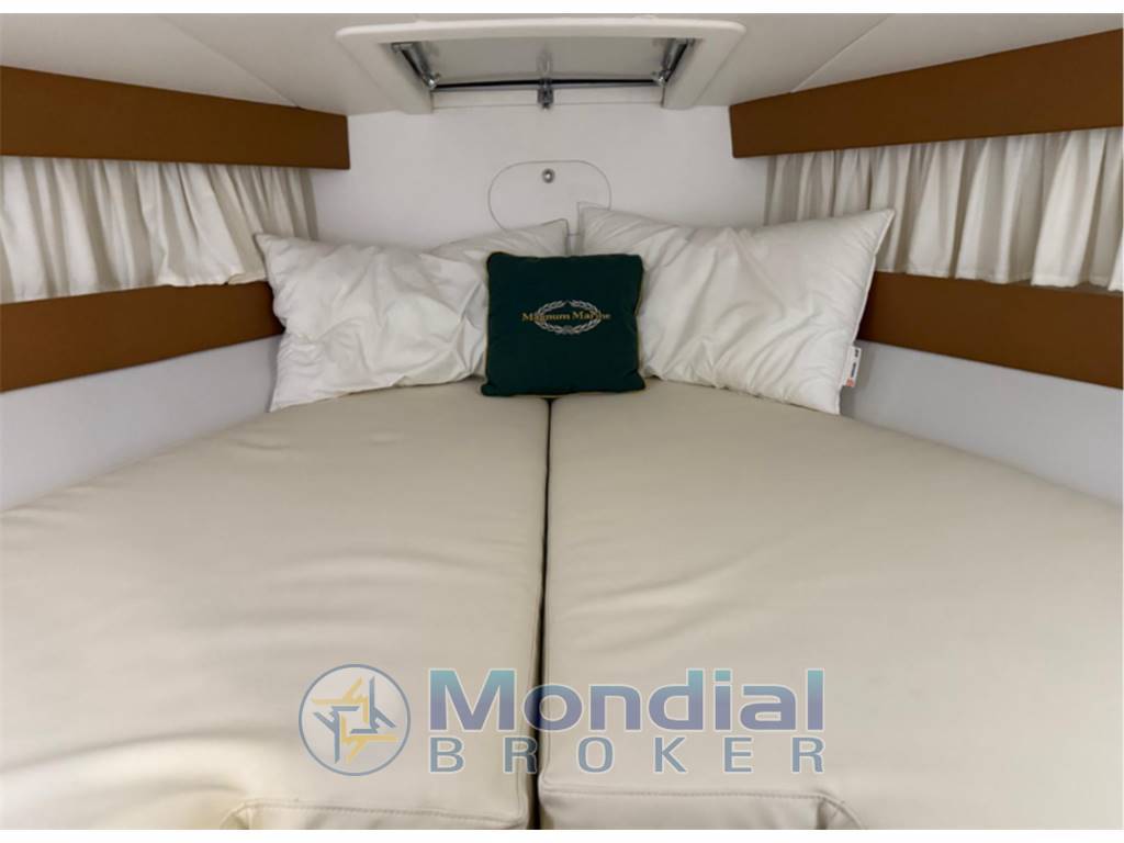 Magnum marine 38