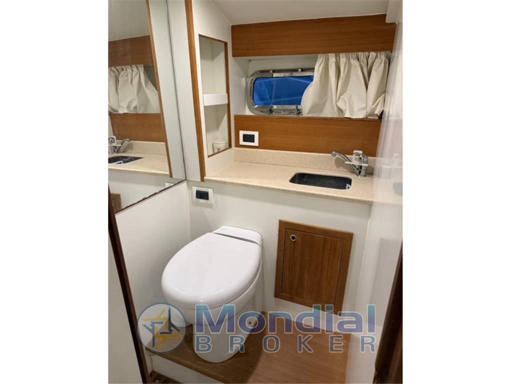 Magnum marine 38