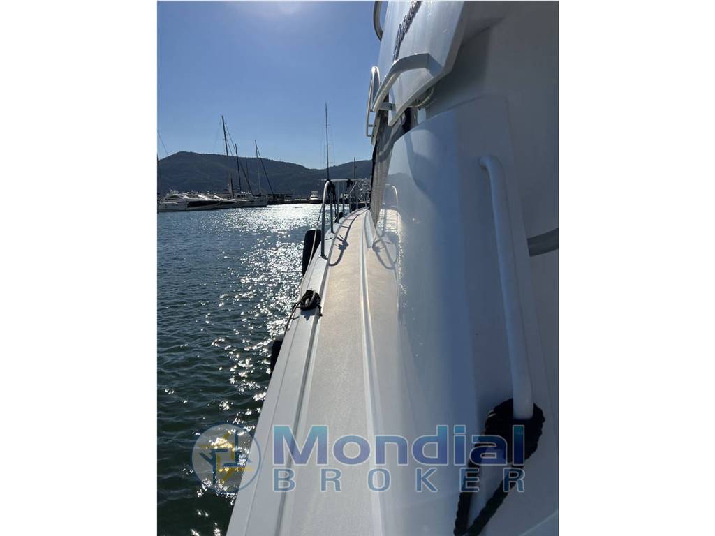 Hatteras yachts 50 convertible