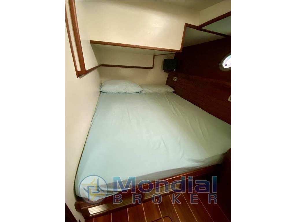 Rose island 49