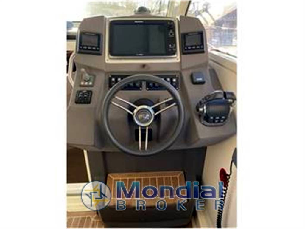 Azimut Atlantis 34