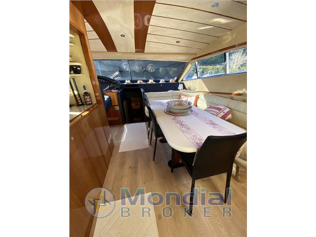 Ferretti 680 fly