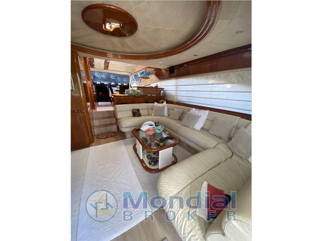 Ferretti 680 fly