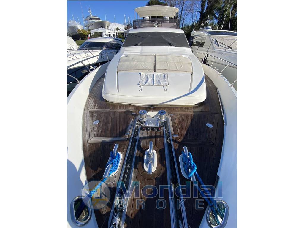 Ferretti 680