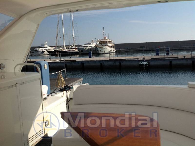 Hatteras 39 sport express