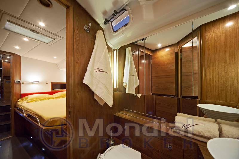 Wauquiez 55 pilot saloon