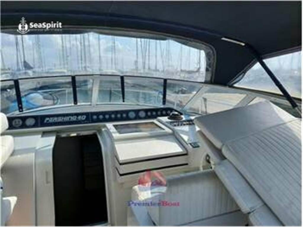 Pershing 40
