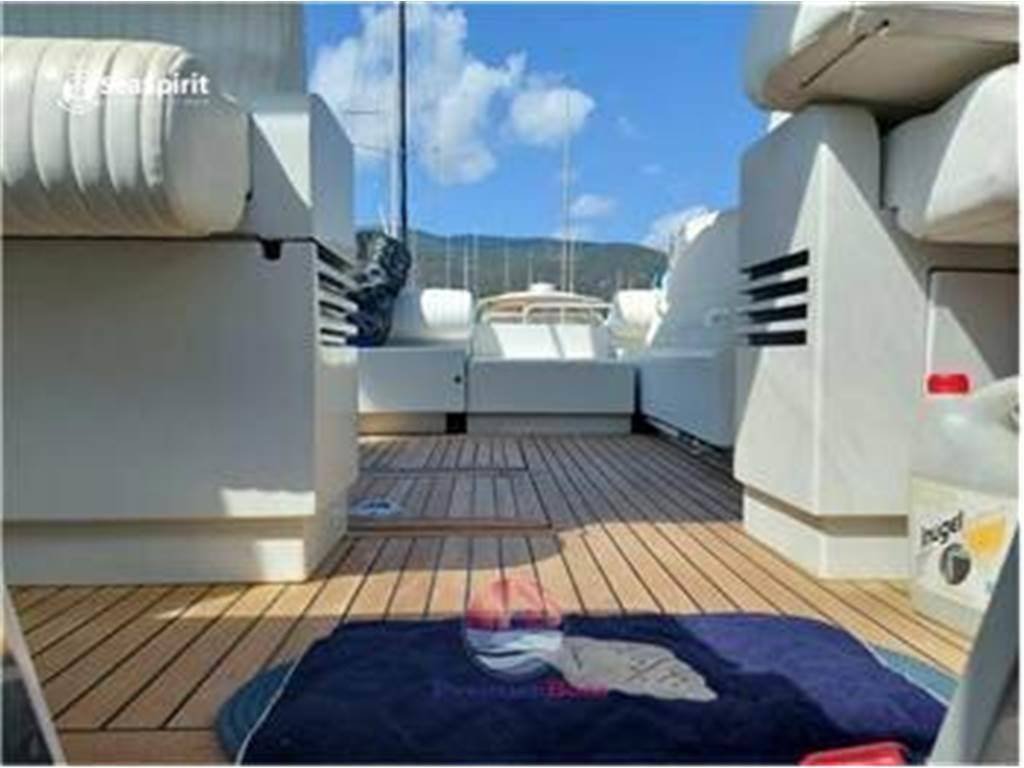 Pershing 40