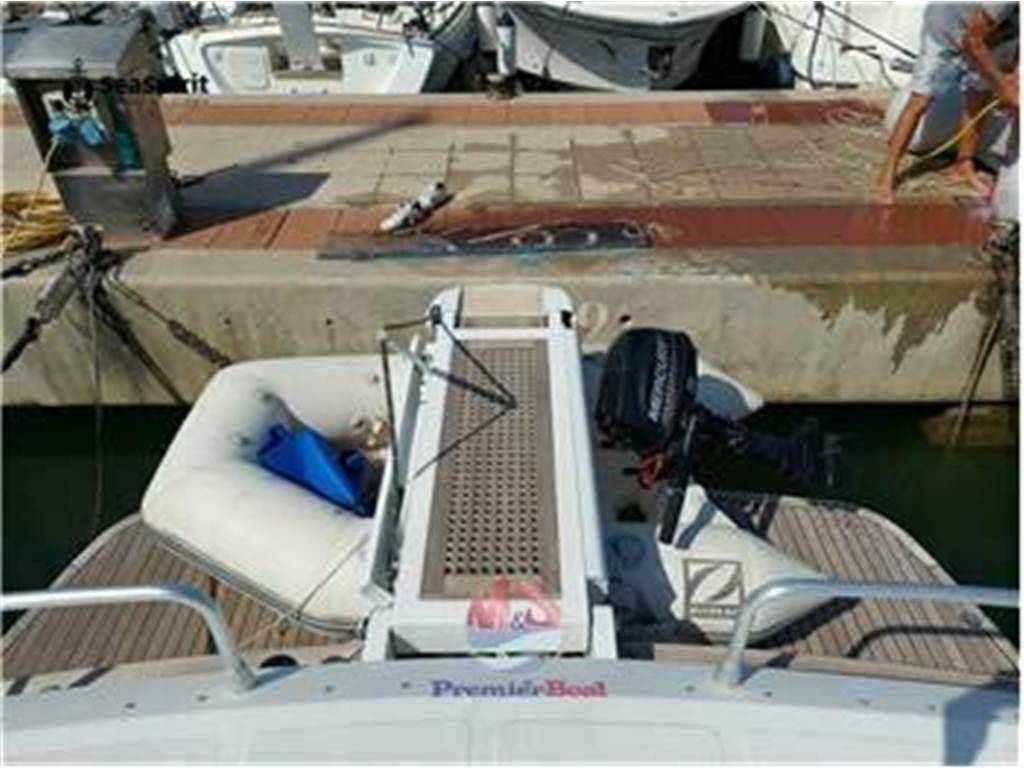 Pershing 40