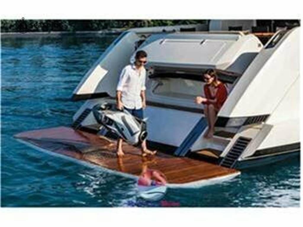 Ferretti 670 armatoriale