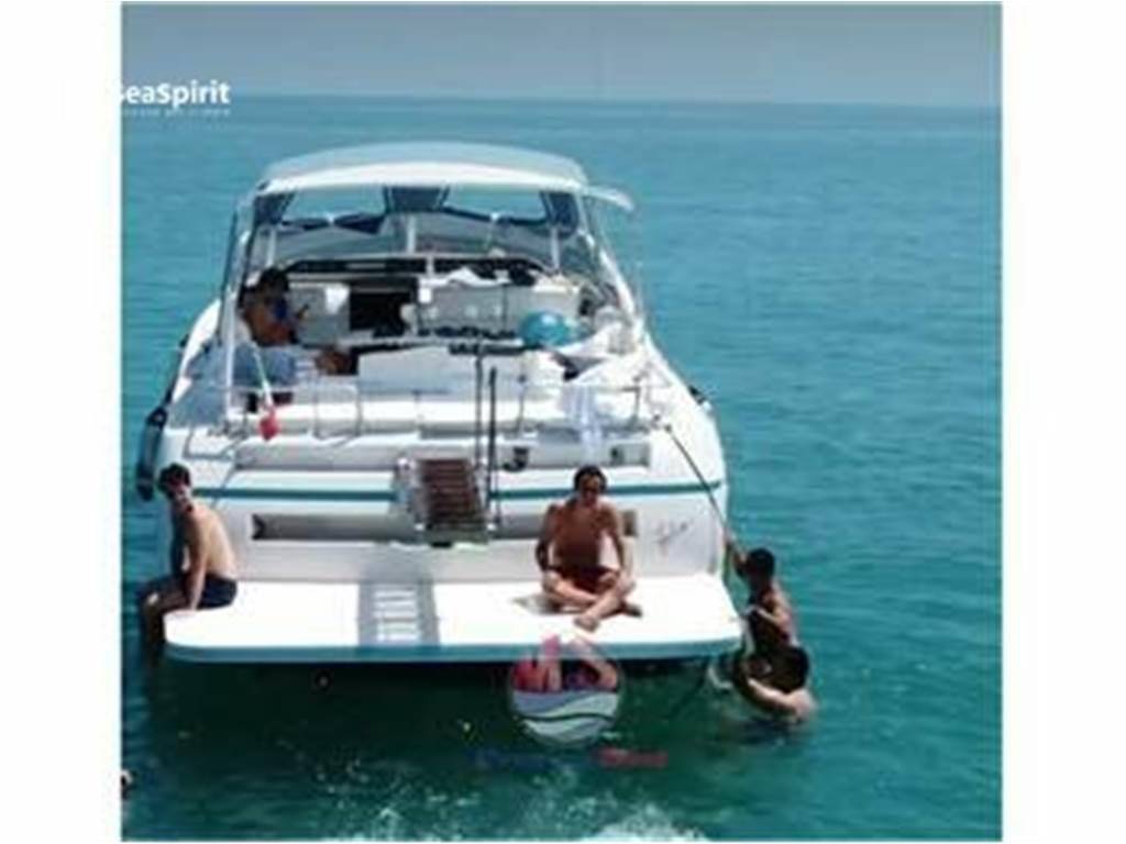 Pershing 40