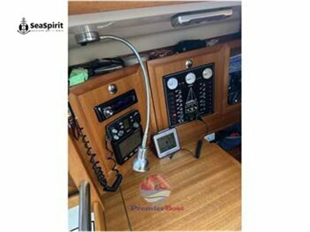 Elan marine 37