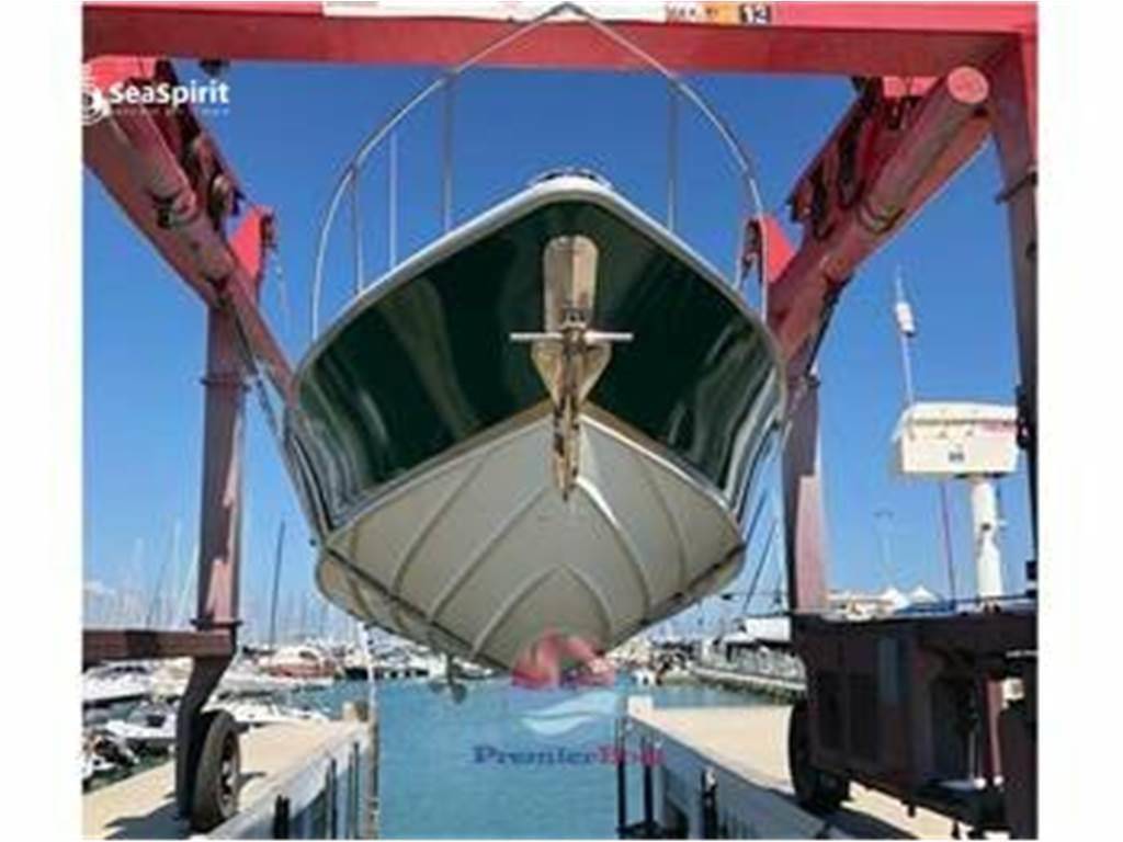 Bertram 31 fly