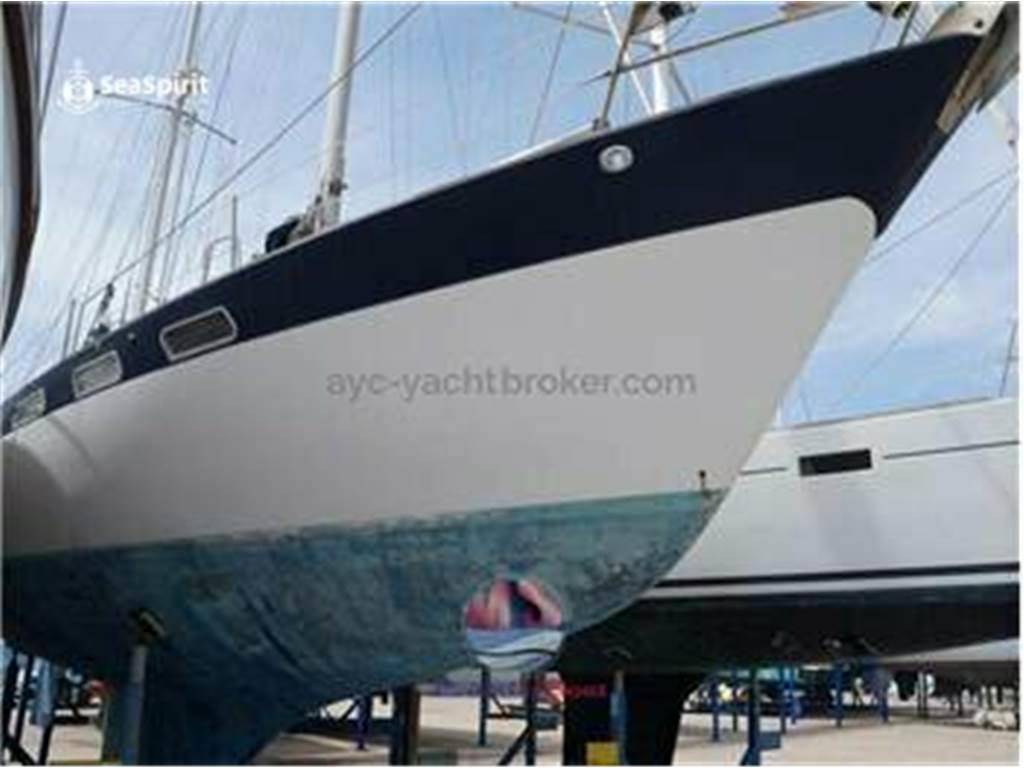 Wauquiez Amphitrite 43 ketch