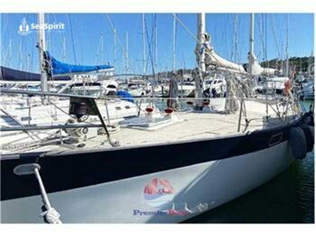Wauquiez Amphitrite 43 ketch