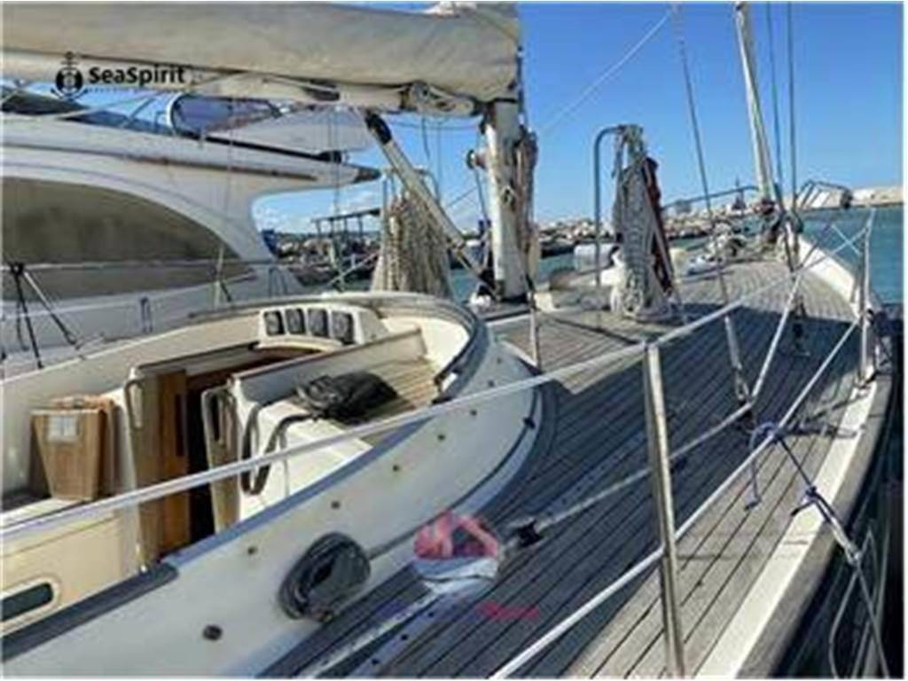 Wauquiez Amphitrite 43 ketch