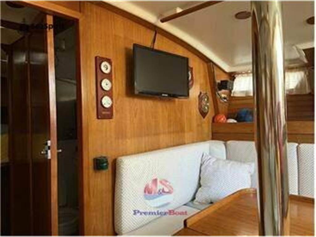 Wauquiez Amphitrite 43 ketch
