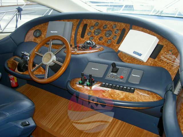 Azimut Az 68 fly plus