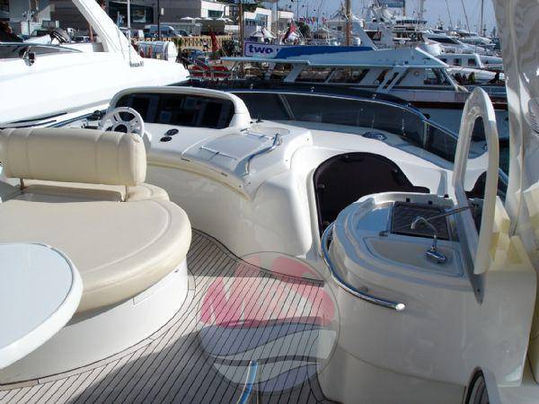 Azimut Az 68 fly plus