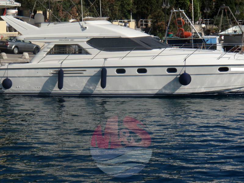 Marine projects Princess 480 fly